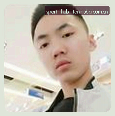 李伟
